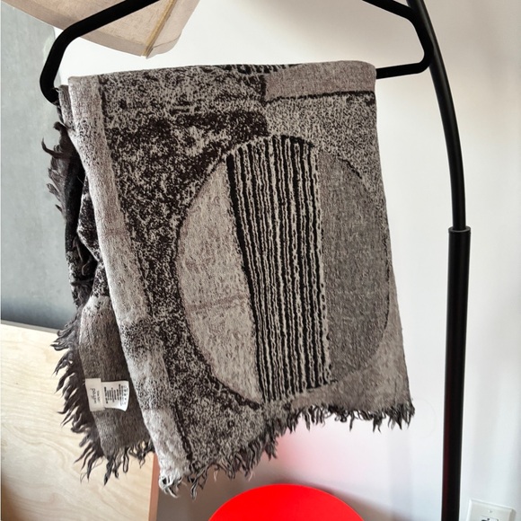 Wilfred Haus Party wool blanket scarf